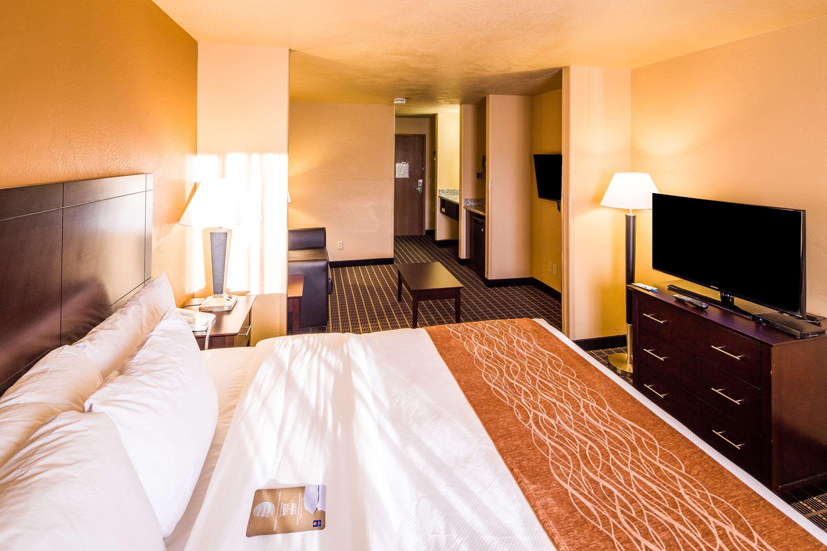 Comfort Inn & Suites Gunnison-Crested Butte エクステリア 写真